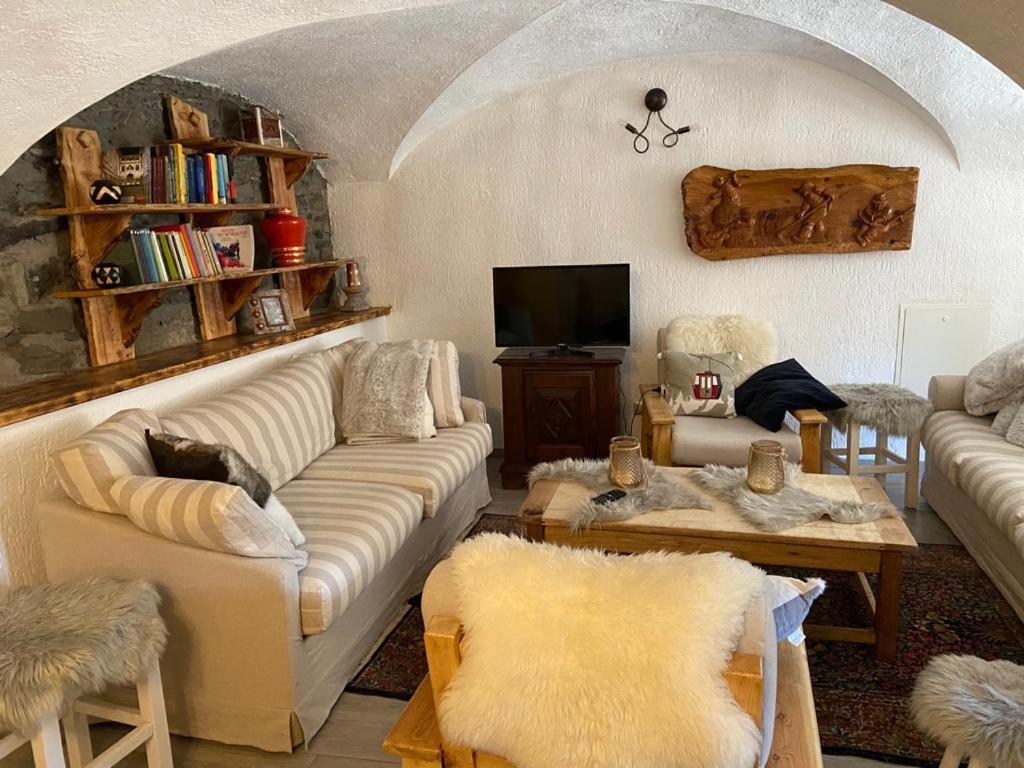 Les Cheminees Apartment La Thuile Ngoại thất bức ảnh